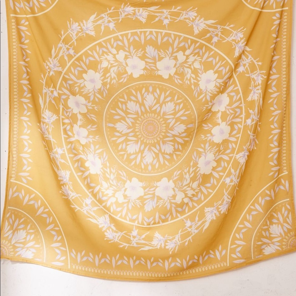Sketched Floral Medallion Tapestry